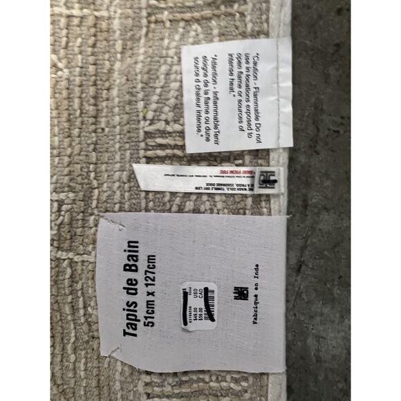 Urban Outfitters Sienna Kilim Bath Mat 20” L x 50” W Apricot - Picture 6 of 7